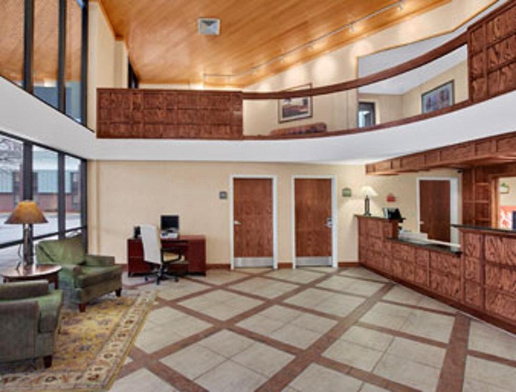 מלון Baymont By Wyndham אלקהארט מראה חיצוני תמונה